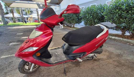 SUZUKI BURGMAN 125 AUTOMATIC SUZUKI BURGMAN 125 AUTOMATIC